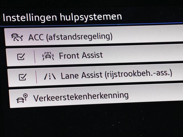 Volkswagen T-Roc 1.0 TSI 110pk Style · Camera · ACC · Apple/Android Car Play · Navigatie · Verkeersbord Detectie · Elek. Inklapbare Spiegels ·