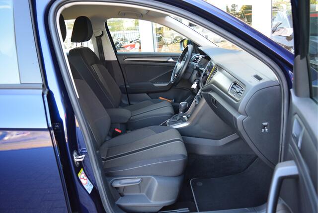 Volkswagen T-Roc 1.5 TSI Style Plus | Adaptive | Afn. Trekhaak | Clima | Led | Orig. NL |