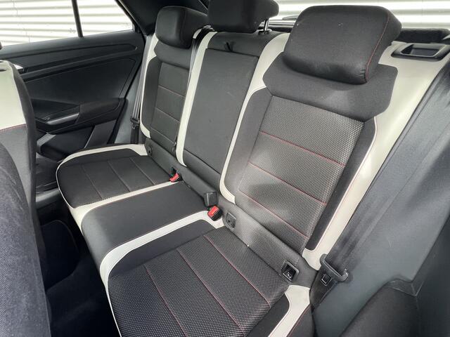 Volkswagen T-Roc 2.0 TSI 4Motion Sport | Panorama dak | Automaat | 1700 KG trekgewicht!