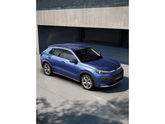 Volkswagen T-Roc 1.5 eTSI 116 7DSG Life First Edition | 'App-Connect' draadloze smartphone integratie | Automatische afstandsregeling (Adaptive Cruise Control) | Buitenspiegels elektrisch instel-, verwarm- en inklapbaar
