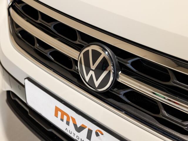 Volkswagen T-Roc 1.5 TSI R-Line Edition / 150pk / Stoel en stuur verwarming / Achteruitrij camera / Keyless /