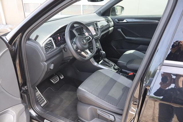 Volkswagen T-Roc 2.0 TSI 4Motion Sport - NL- Auto!! Stoelverw I Adap Cruise I Pano -- Tweede Pinksterdag geopend van 11.00 t/m 16.00 --