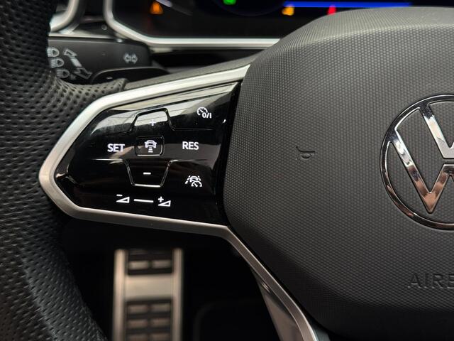 Volkswagen T-Roc 1.5 TSI R-line / pano / camera / Keyless /