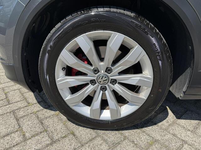 Volkswagen T-Roc 1.5 TSI Sport | App-connect | Led | ACC | el. A-klep | 17"LMV | Stoelverw.