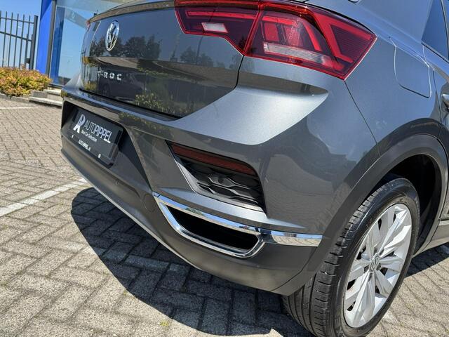 Volkswagen T-Roc 1.5 TSI Sport | App-connect | Led | ACC | el. A-klep | 17"LMV | Stoelverw.