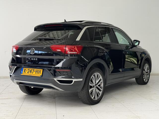 Volkswagen T-Roc 1.5 TSI Style Business | Panoramadak | Navigatie | Climate Control | Elektrische Achterklep |