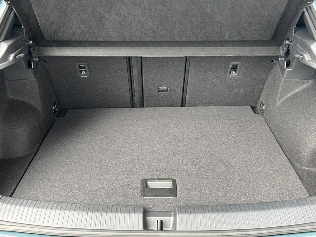 Volkswagen T-Roc 1.5 TSI R-Line Business Automaat | Camera | Virtual Cockpit | Cruise Control |