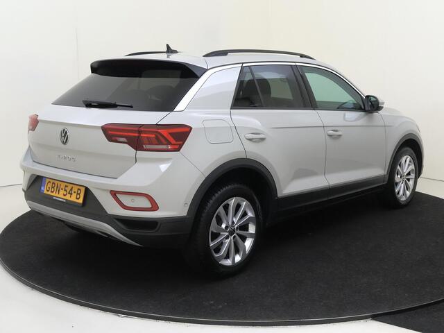Volkswagen T-Roc 1.0 TSI Life | Keyless | Achteruitrijcamera | Parkeerassistent | CarPlay | Adaptieve cruise control | Elektrisch inklapbare buitenspiegels |