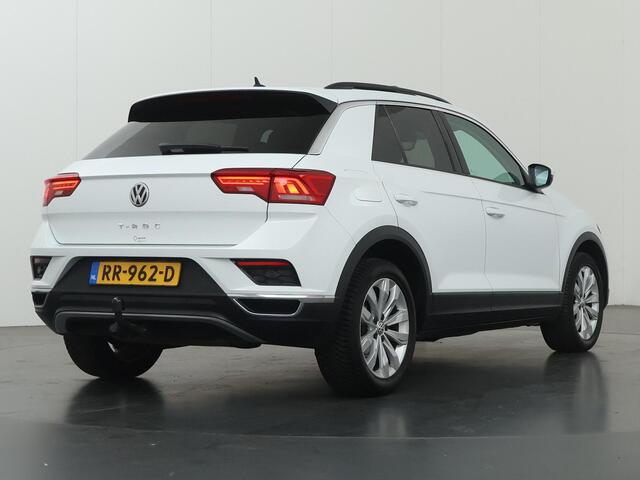 Volkswagen T-Roc 1.0 TSI Style | Trekhaak | Panoramadak | Navigatie | PDC | DAB | Apple CarPlay/Android Auto | Climate Control | Adaptieve Cruise Control |