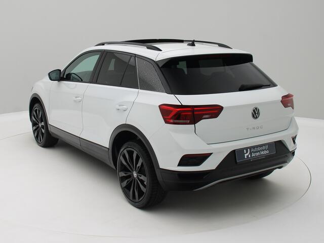 Volkswagen T-Roc 1.5 TSI Sport Pano, Trekhaak, Camera, Stoelverwarming