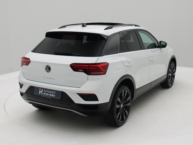 Volkswagen T-Roc 1.5 TSI Sport Pano, Trekhaak, Camera, Stoelverwarming