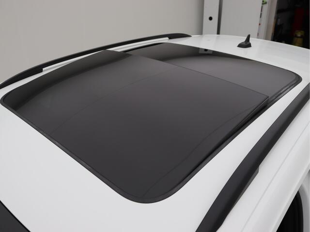 Volkswagen T-Roc 1.5 TSI Sport Pano, Trekhaak, Camera, Stoelverwarming