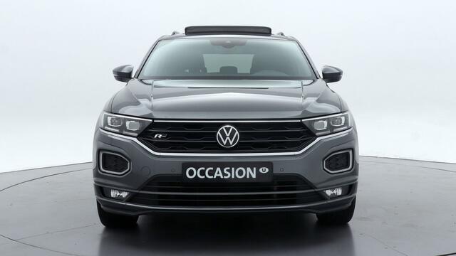 Volkswagen T-Roc 1.5 TSI 150pk Sport Business R / Trekhaak / Panoramadak / Navigatie / Camera