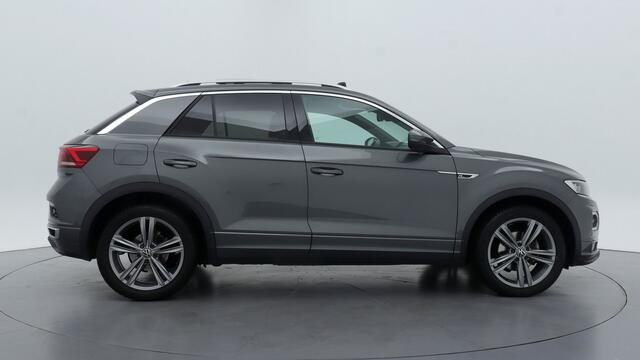 Volkswagen T-Roc 1.5 TSI 150pk Sport Business R / Trekhaak / Panoramadak / Navigatie / Camera