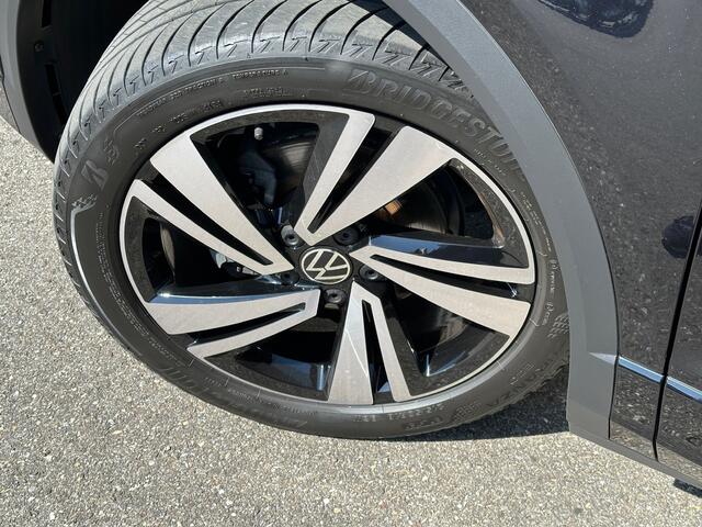 Volkswagen T-Roc 1.5 TSI 150pk DSG R-Line | Camera | Keyless | Elek. Achterklep | Dode hoek | Rijklaar incl. 1 jaar Bovag garantie
