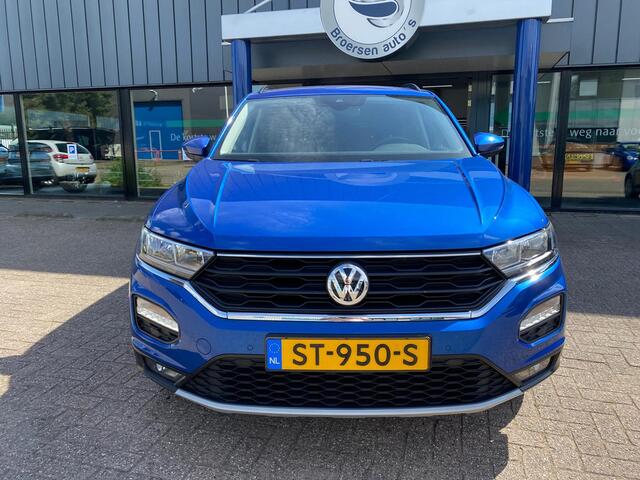Volkswagen T-Roc 1.0 TSI Style | 115PK | Navigatie | Cruise Control | Park Assist
