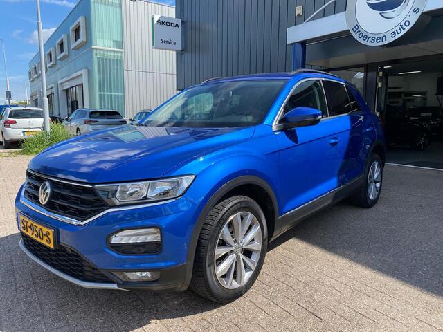 Volkswagen T-Roc 1.0 TSI Style | 115PK | Navigatie | Cruise Control | Park Assist