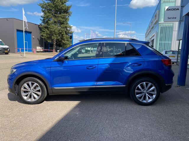 Volkswagen T-Roc 1.0 TSI Style | 115PK | Navigatie | Cruise Control | Park Assist