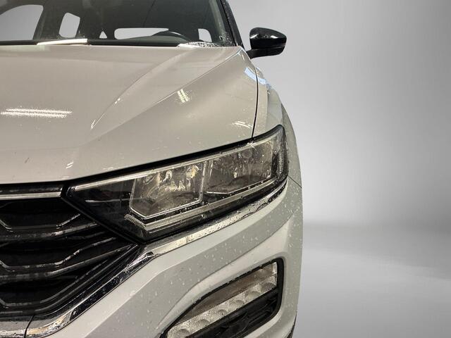Volkswagen T-Roc 1.5 TSI 150pk DSG Sport · Camera · Apple/Android Car Play · Elek. Achterklep · Stoelverwarming · Cruise Control · Navigatie ·