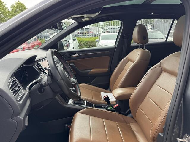 Volkswagen T-Roc 1.5 TSI Sport Business R | Pano | Navigatie | Carplay | Leer |