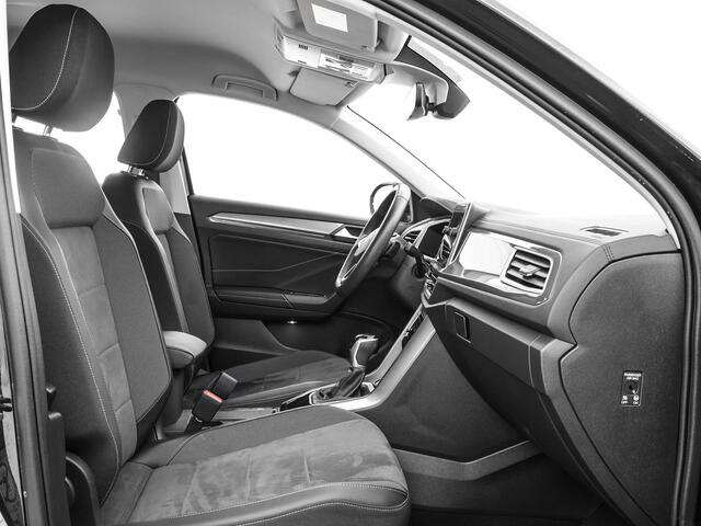 Volkswagen T-Roc 1.5 TSI 150pk DSG Style · Camera · Dodehoeksensor · Apple/Android Car Play · Navigatie · Stuur & Stoelverwarming · 17'' Inch ·