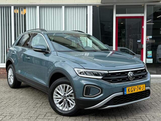 Volkswagen T-Roc 1.0 TSI Life Business I Carplay I Clima I Stoelverwarming I Digitale cockpit I LED