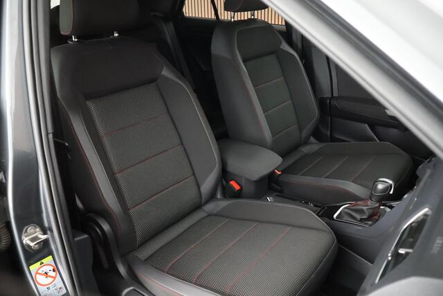 Volkswagen T-Roc 1.5 TSI 150pk DSG Sport Trekhaak Virtual cockpit Keyless Camera Stoelverwarming Navigatie