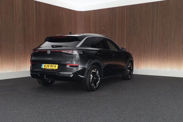 Volkswagen T-Roc 1.5 eTsi 150pk DSG R-Line First Edition Trekhaak Camera Stoelverwarming Carplay