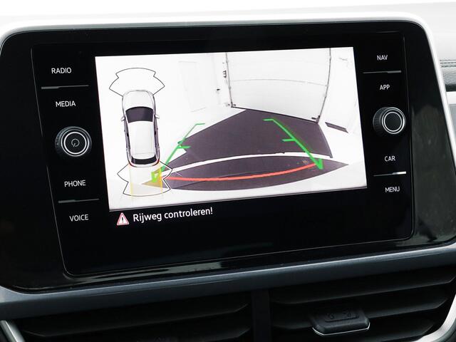 Volkswagen T-Roc 1.5 TSI 150pk DSG Style · Camera · Keyless · ACC · Apple/Android Car Play · Dodehoeksensor · Elek. Achterklep · Parkeerassistent · Alarmklasse 3 ·