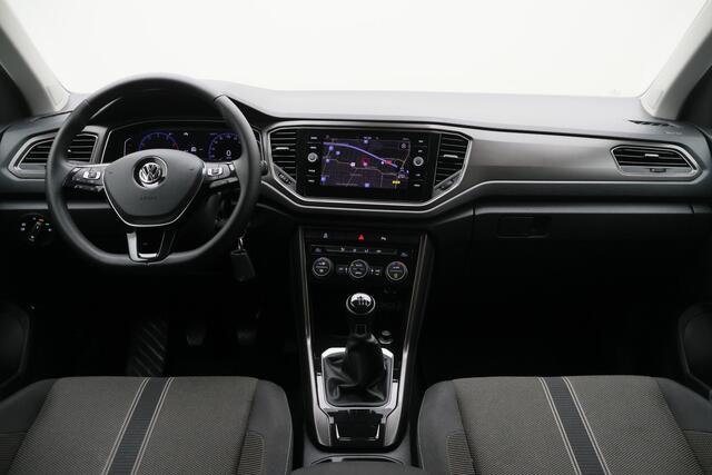 Volkswagen T-Roc 1.5 TSI Style Camera, ACC, Trekhaak, Apple Carplay, Climate, Lane Assist, PDC