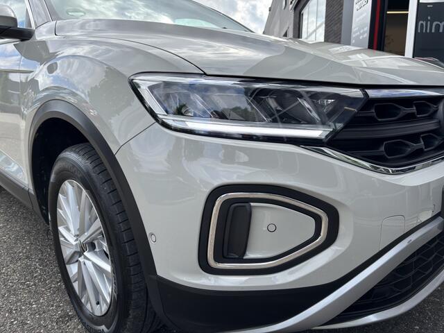 Volkswagen T-Roc 1.0 TSI Life | DIGITAL COCKPIT | LED | Apple/Android | Parkeerse