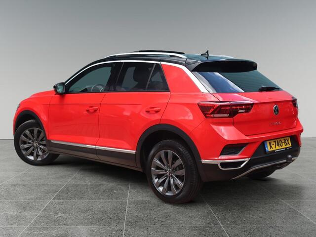 Volkswagen T-Roc 1.5 TSI 150PK AUTOMAAT Sport | NAVI | PANO-DAK | TREKHAAK | CAMERA | CLIMA | ELEK. ACHTERKLEP |