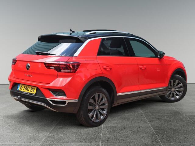 Volkswagen T-Roc 1.5 TSI 150PK AUTOMAAT Sport | NAVI | PANO-DAK | TREKHAAK | CAMERA | CLIMA | ELEK. ACHTERKLEP |