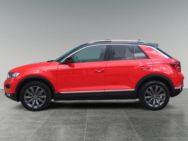 Volkswagen T-Roc 1.5 TSI 150PK AUTOMAAT Sport | NAVI | PANO-DAK | TREKHAAK | CAMERA | CLIMA | ELEK. ACHTERKLEP |
