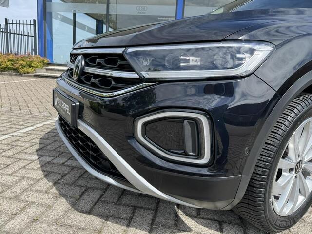 Volkswagen T-Roc 1.5 TSI Style DSG | Trekhaak | IQ.Light | ACC | massagefunctie | App-conn.