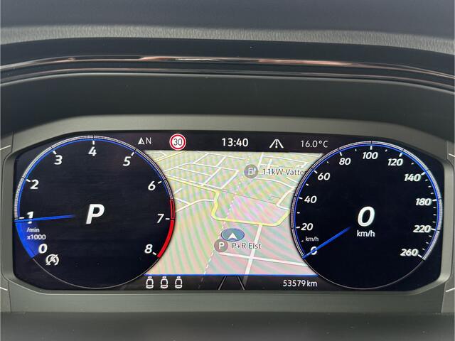 Volkswagen T-Roc 1.5 TSI R-Line | Black Style | IQ | Beats | Trekhaak | 19" inch