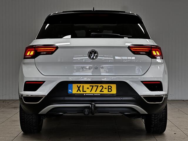Volkswagen T-Roc 1.5 TSI Sport/ Open-Pano Dak/ Automaat/ LED Koplampen/ Virtual Cockpit/ Trekhaak/ Clima/ Navi/ Cruise/ Bluetooth/ Multi.LEDER.Stuur/ Elek.Pakket/ Isofix/ PDC V+A.