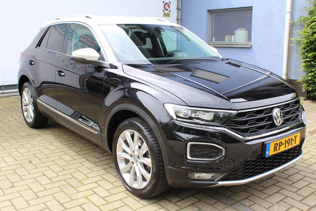 Volkswagen T-Roc 1.0 TSI Style | Incl. 12 maanden Garantie | Adaptive cruise controle | Navigatie | Draadloze telefoonlader | Climate controle | Apple CarPlay/Android Auto | Elektrische kofferbakklep | Parkeersensoren V+A | Virtual cockpit | Origineel NL Auto | NAP |