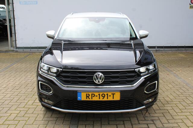 Volkswagen T-Roc 1.0 TSI Style | Incl. 12 maanden Garantie | Adaptive cruise controle | Navigatie | Draadloze telefoonlader | Climate controle | Apple CarPlay/Android Auto | Elektrische kofferbakklep | Parkeersensoren V+A | Virtual cockpit | Origineel NL Auto | NAP |