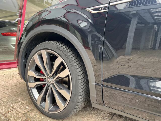 Volkswagen T-Roc 2.0 TSI 4Motion Sport Business R | ACC | PDC | LED | Trekhaak | Beats | Pano | Camera | Winter pakket |