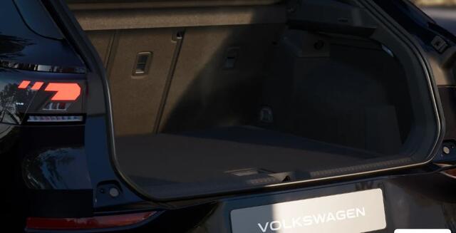 Volkswagen T-Roc 1.5 eTsi R-Line First Edition !!!Profiteer ook van ¤ 4.000 inruilpremie!!!