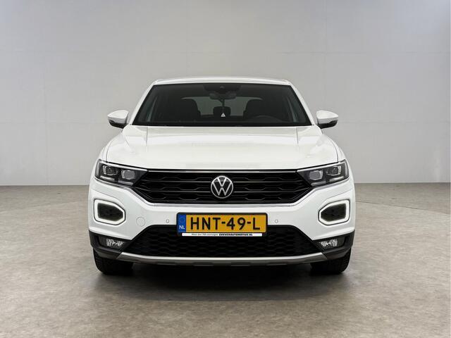 Volkswagen T-Roc 1.5 TSI Sport | Adap. Cruise | Carplay | Clima | Sfeer | LED | Keyless | Parkeersens.