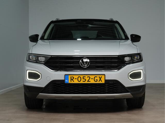 Volkswagen T-Roc 1.0 TSI Style Business Navigatie Camera 237