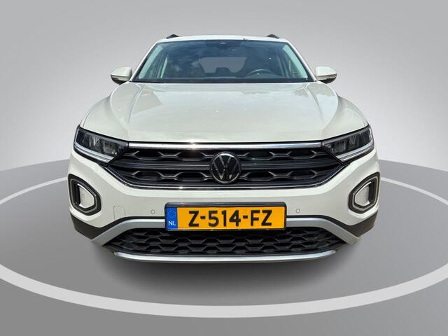 Volkswagen T-Roc 1.0 TSI 110pk Life · Camera · Apple/Android Car Play · Parkeer assistent · ACC · Clima · Draadloze Telefoonlader · Elek. Inklapbare Spiegels · Garantie t/m 28-03-2028 of 100.000km