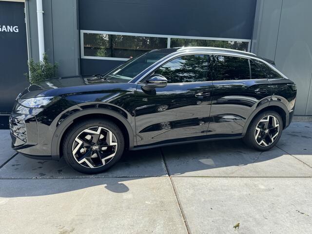 Volkswagen T-Roc 1.5 eTsi 150pk DSG R-Line First Edition Virtual Cockpit Carplay Trekhaak Camera Keyless Stoelverwarming