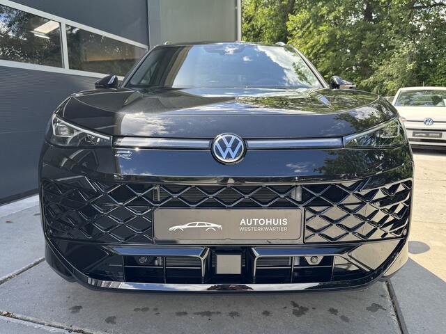 Volkswagen T-Roc 1.5 eTsi 150pk DSG R-Line First Edition Virtual Cockpit Carplay Trekhaak Camera Keyless Stoelverwarming
