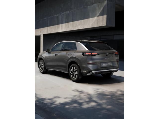Volkswagen T-Roc 1.5 eTSI 116 7DSG Limited Edition | 'App-Connect' draadloze smartphone integratie | Automatische afstandsregeling (Adaptive Cruise Control) | Buitenspiegels elektrisch instel-, verwarm- en inklapbaar
