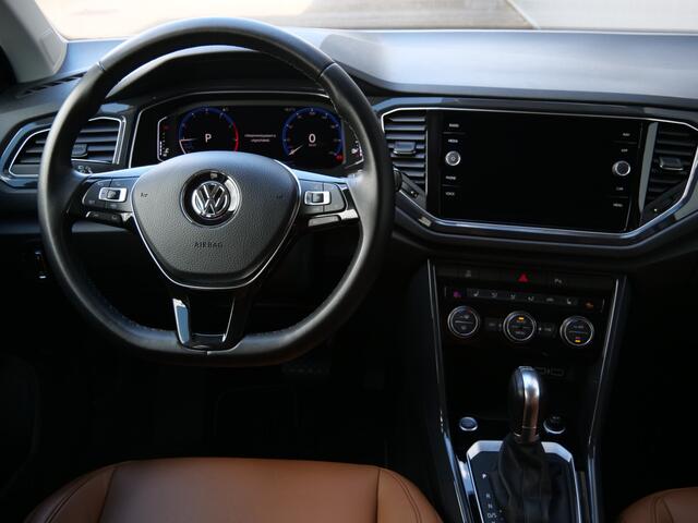 Volkswagen T-Roc 1.5 TSI Sport 150 Pk Automaat Navi / DAB / Leer / Apple Carplay