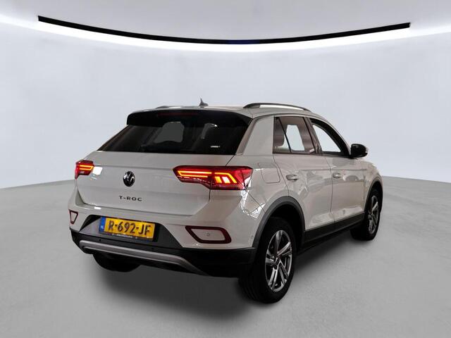 Volkswagen T-Roc 1.0 TSI 110pk Life 75 Edition / Virtual cockpit / App. Connect / Achteruitrij camera / 16'' LMV