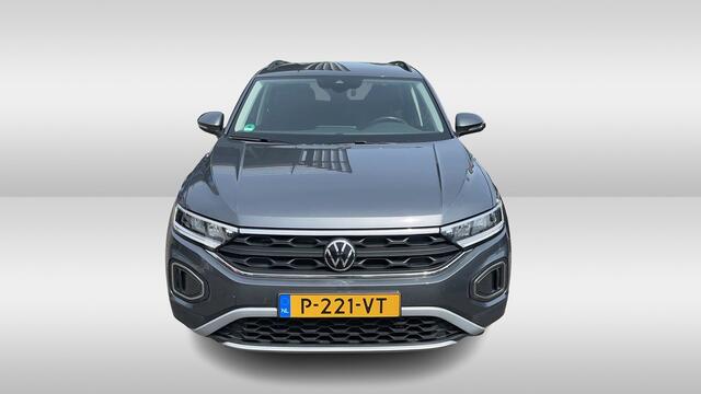 Volkswagen T-Roc 1.0 TSI Life Business Navigatie / Parkeersensoren / Clima / LED verlichting / LM Velgen / App-connect